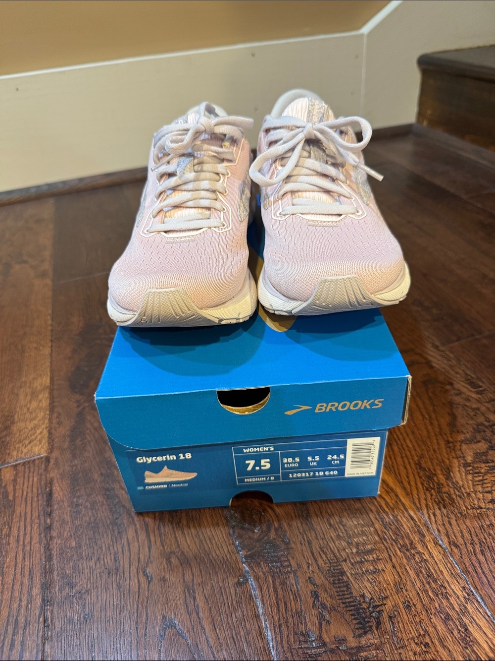 Brooks Women's Running Shoes - Pale Pink and White